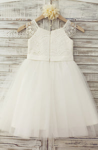 White Lace Appliqued Little Queen Flower Girl Dress for Wedding